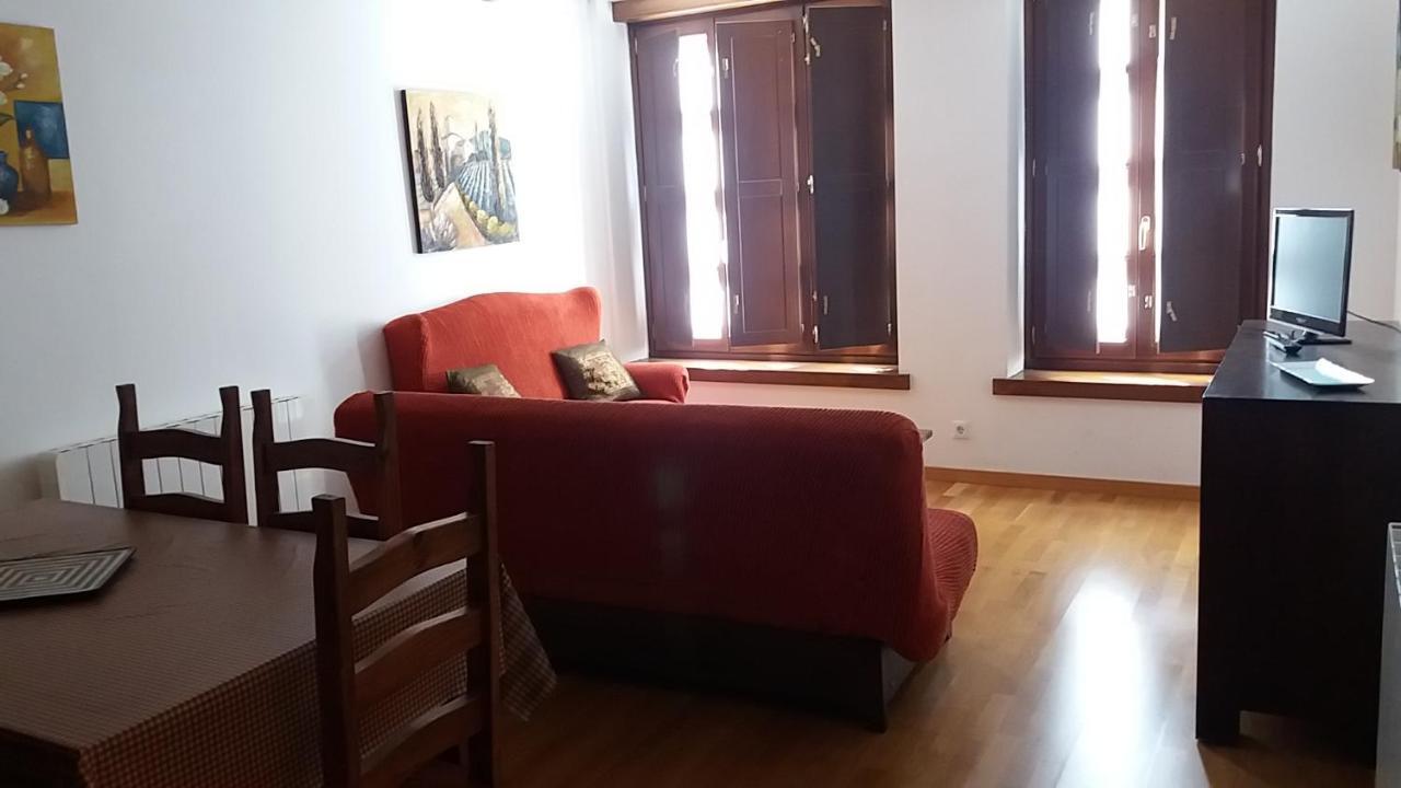 Apartaments Morello 埃斯特里-德阿内乌 外观 照片