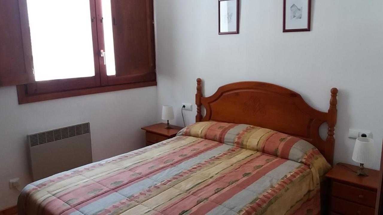 Apartaments Morello 埃斯特里-德阿内乌 外观 照片